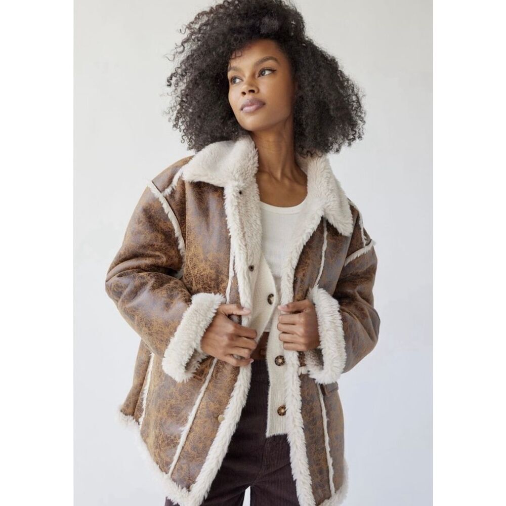 UO Urban Outfitters Faux Suede Sherpa Jacket size S Brown Button Front - Picture 1 of 12